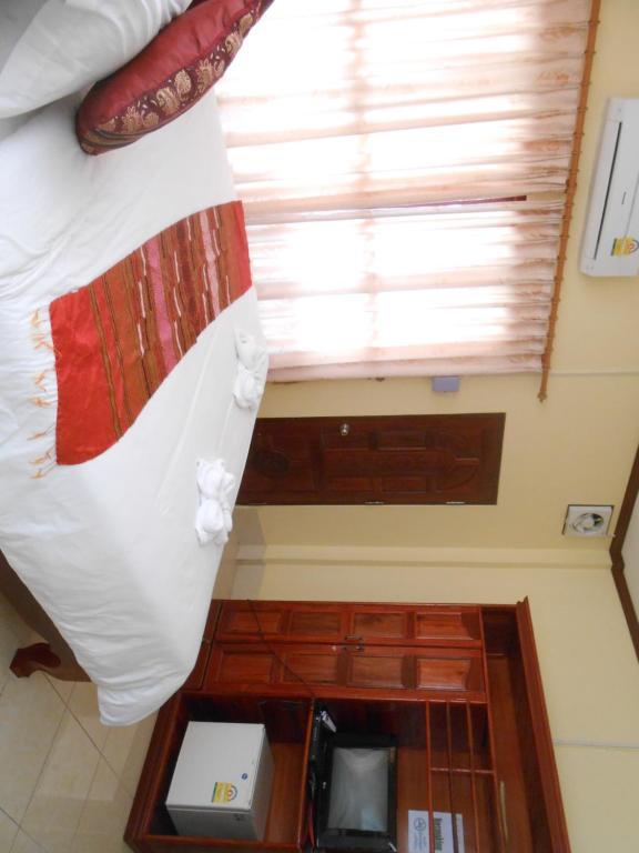 Khampaseuth Hotel Ванг Виенг Стая снимка
